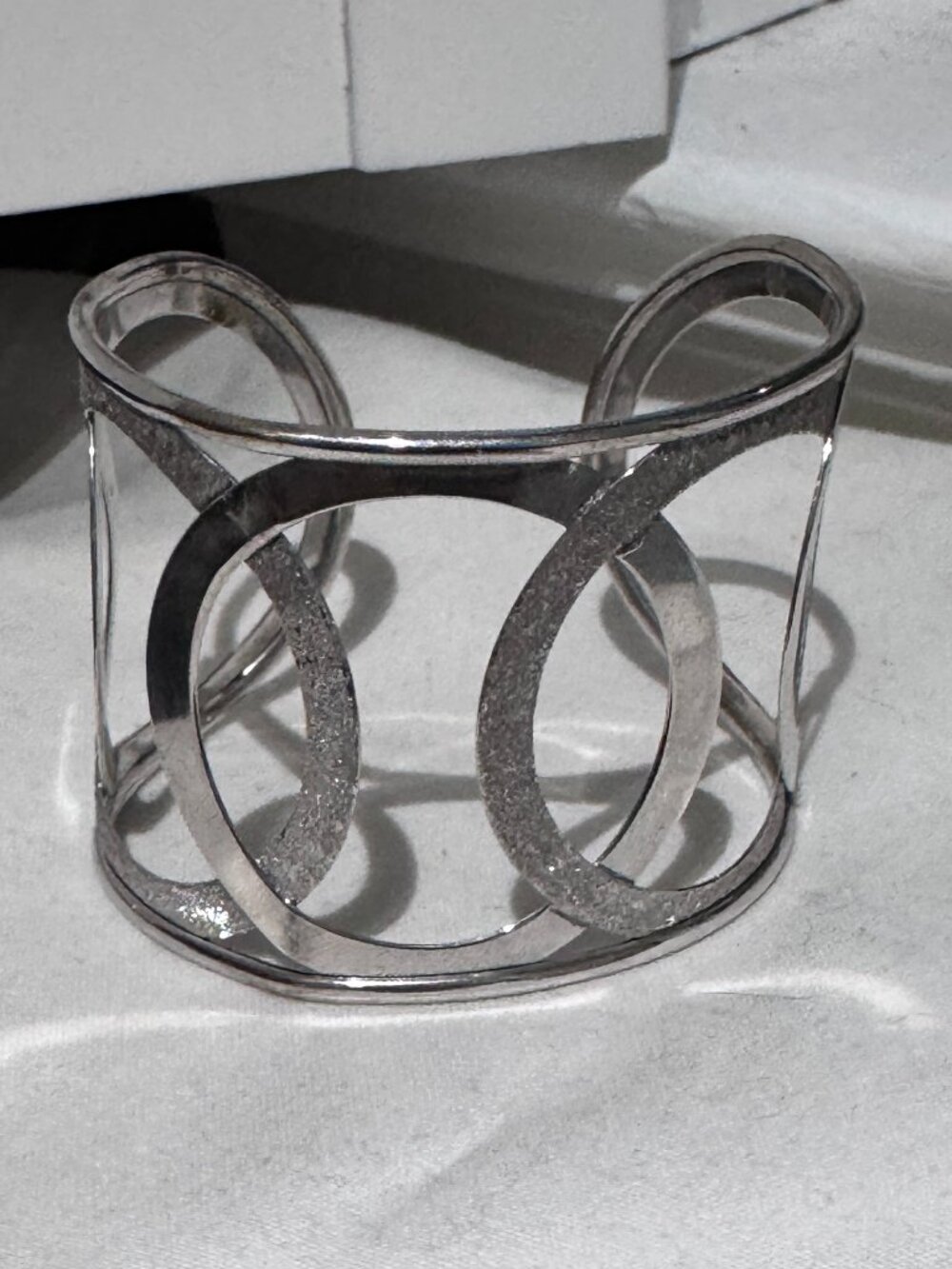 ✨Beautiful Edgy Vintage Brushed and Polished Silver Sparkling Cuff Bracelet